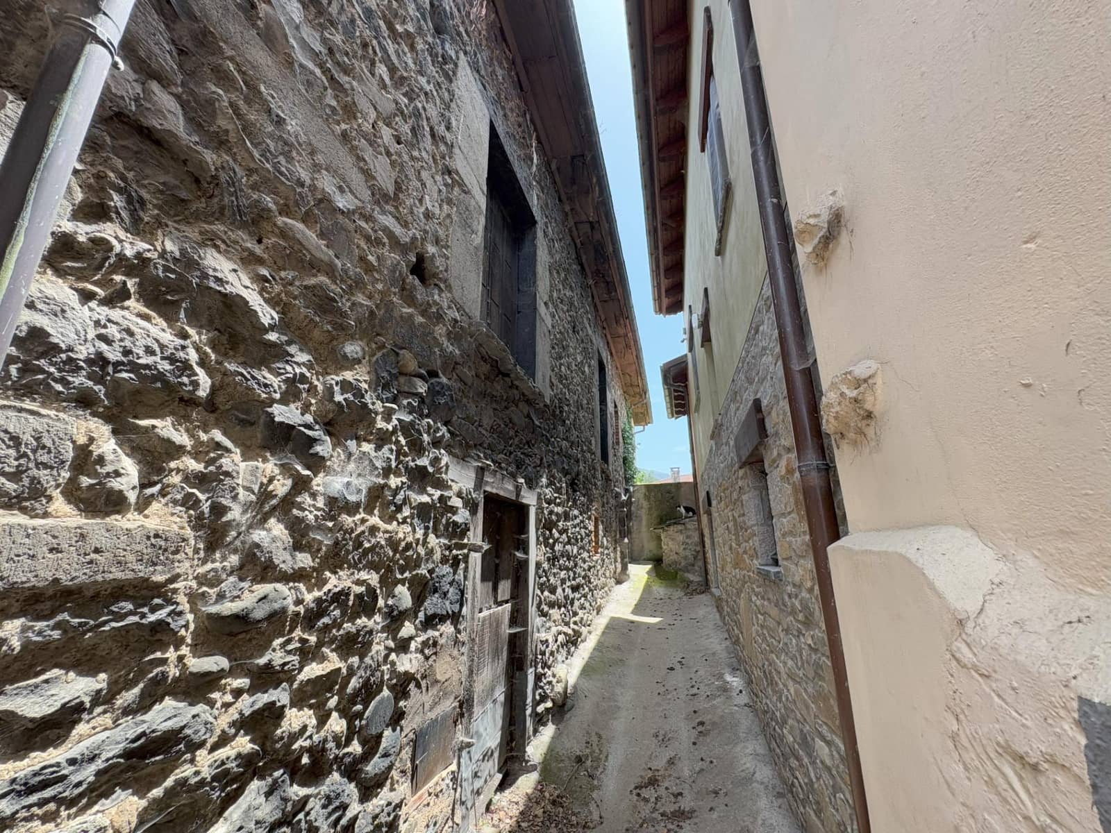 12 sovrum Villa till salu i Aller - 220 000 € (Ref: 9806835)