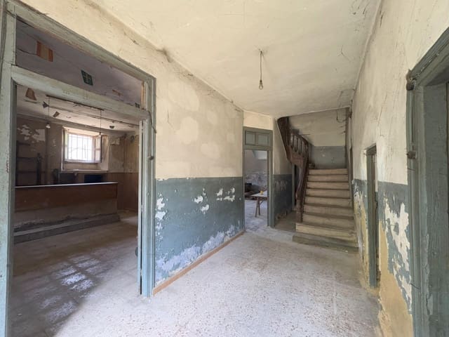 12 bedroom Villa for sale in Aller - € 220,000 (Ref: 9806835)