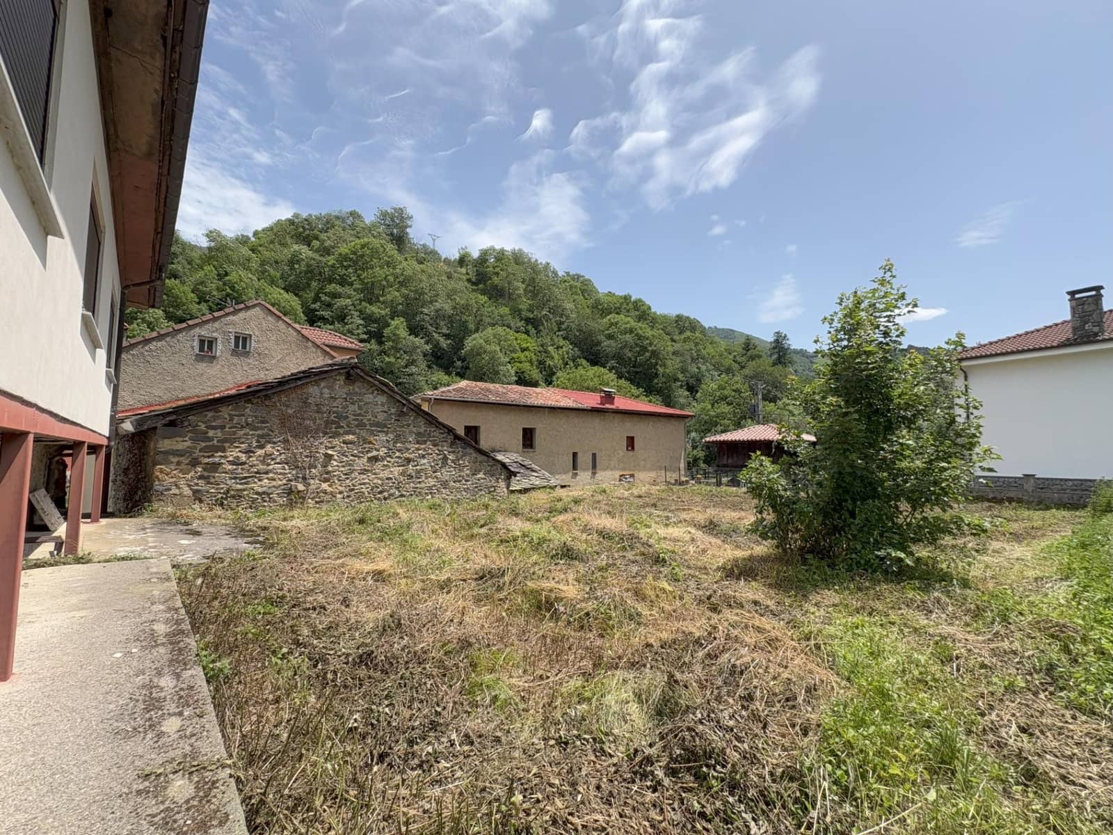12 sypialnia Willa na sprzedaż w Aller - 220 000 € (Ref: 9806835)