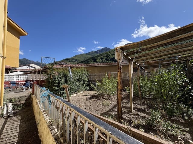 6 chambre Maison de Ville à vendre à Aller - 200 000 € (Ref: 9806836)