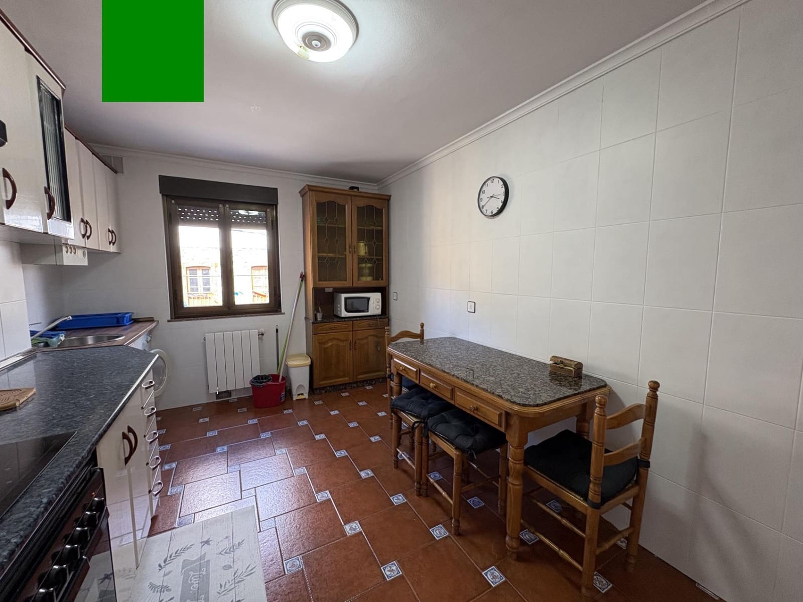 6 bedroom Townhouse for sale in Aller - € 200,000 (Ref: 9806836)
