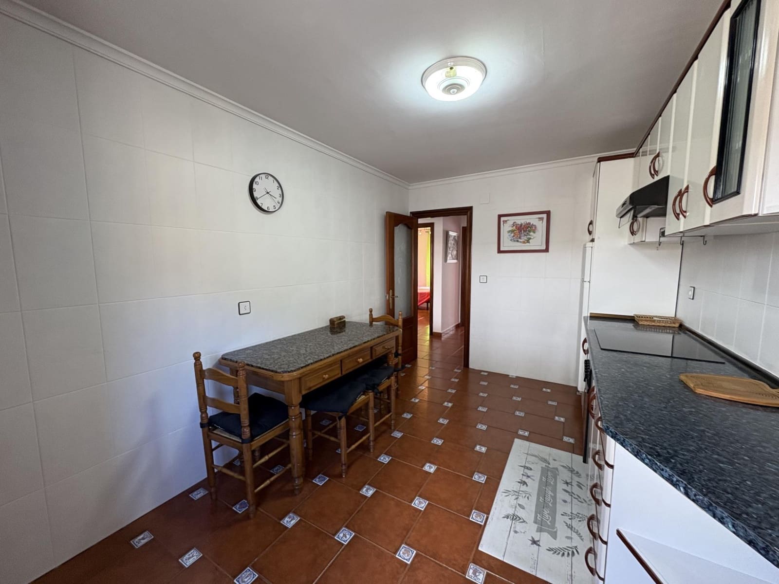 6 bedroom Townhouse for sale in Aller - € 200,000 (Ref: 9806836)