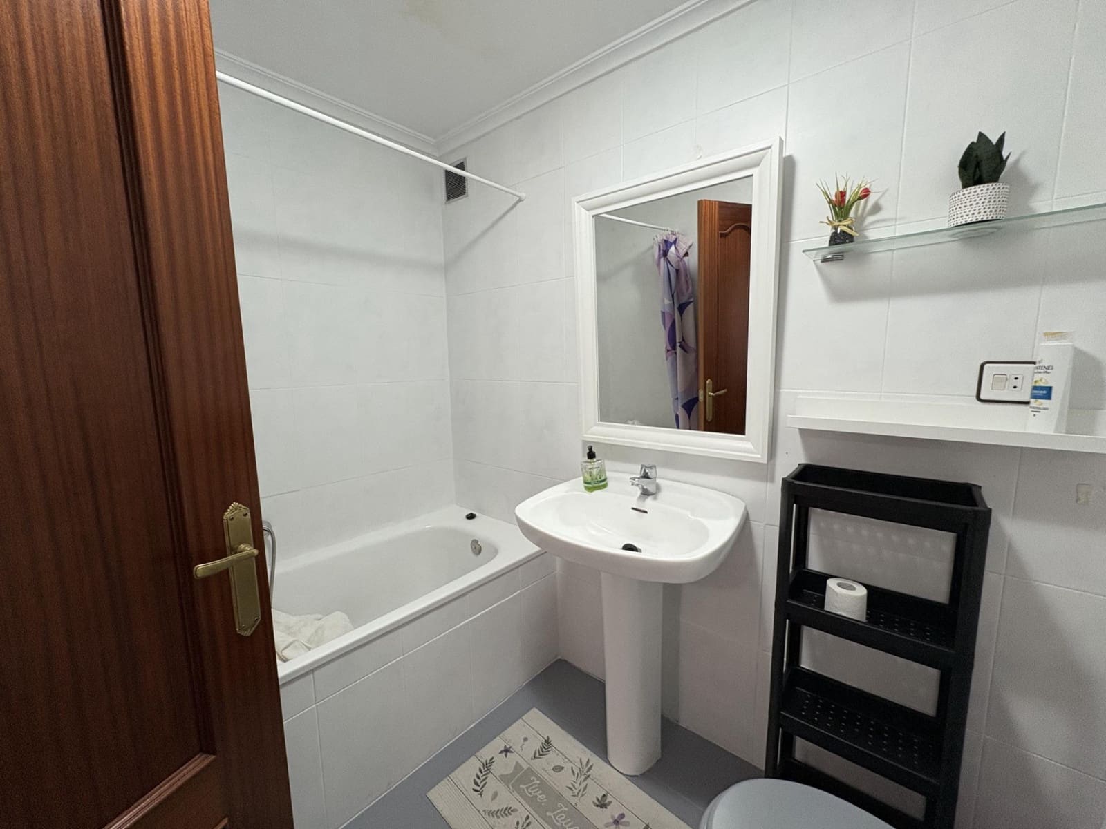 6 bedroom Townhouse for sale in Aller - € 200,000 (Ref: 9806836)