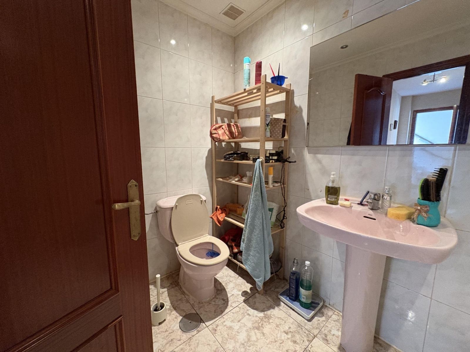 6 bedroom Townhouse for sale in Aller - € 200,000 (Ref: 9806836)