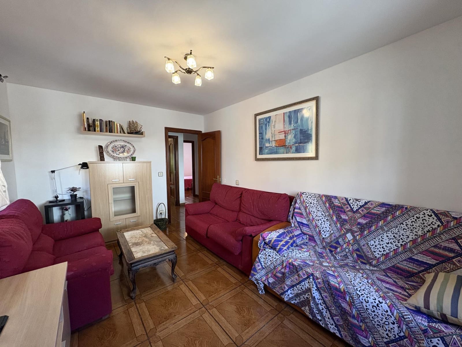6 bedroom Townhouse for sale in Aller - € 200,000 (Ref: 9806836)