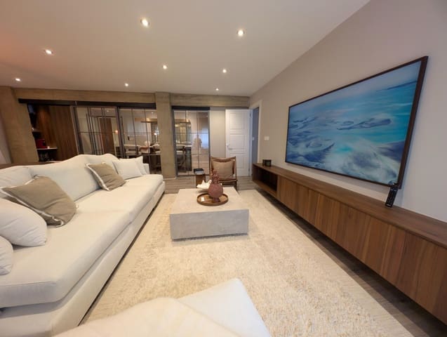 Hotell til salgs i Foz - € 900 000 (Ref: 9806838)