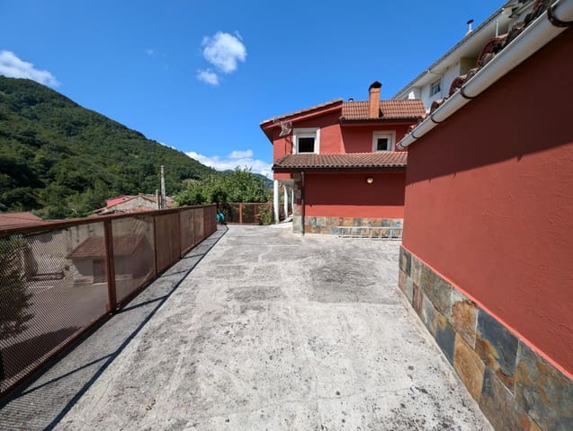 5 soveværelse Villa til salg i Aller med garage - € 159.700 (Ref: 9806840)