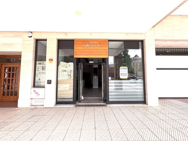 Local Commercial à vendre à Centro Urbano, Oviedo - 199 000 € (Ref: 9813860)