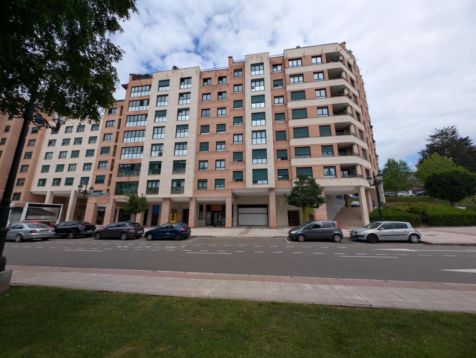 Gewerbe zu verkaufen in Oviedo - 199.000 € (Ref: 9813860)