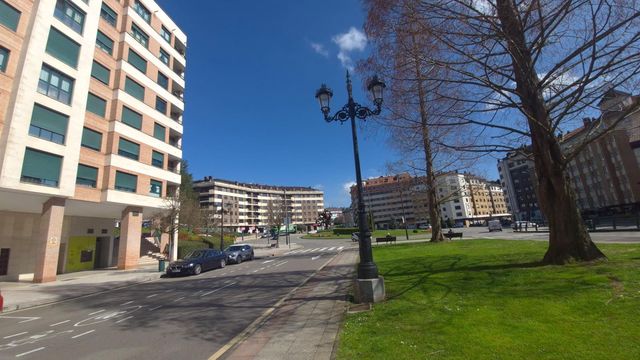 Gewerbe zu verkaufen in Centro Urbano, Oviedo - 199.000 € (Ref: 9813860)