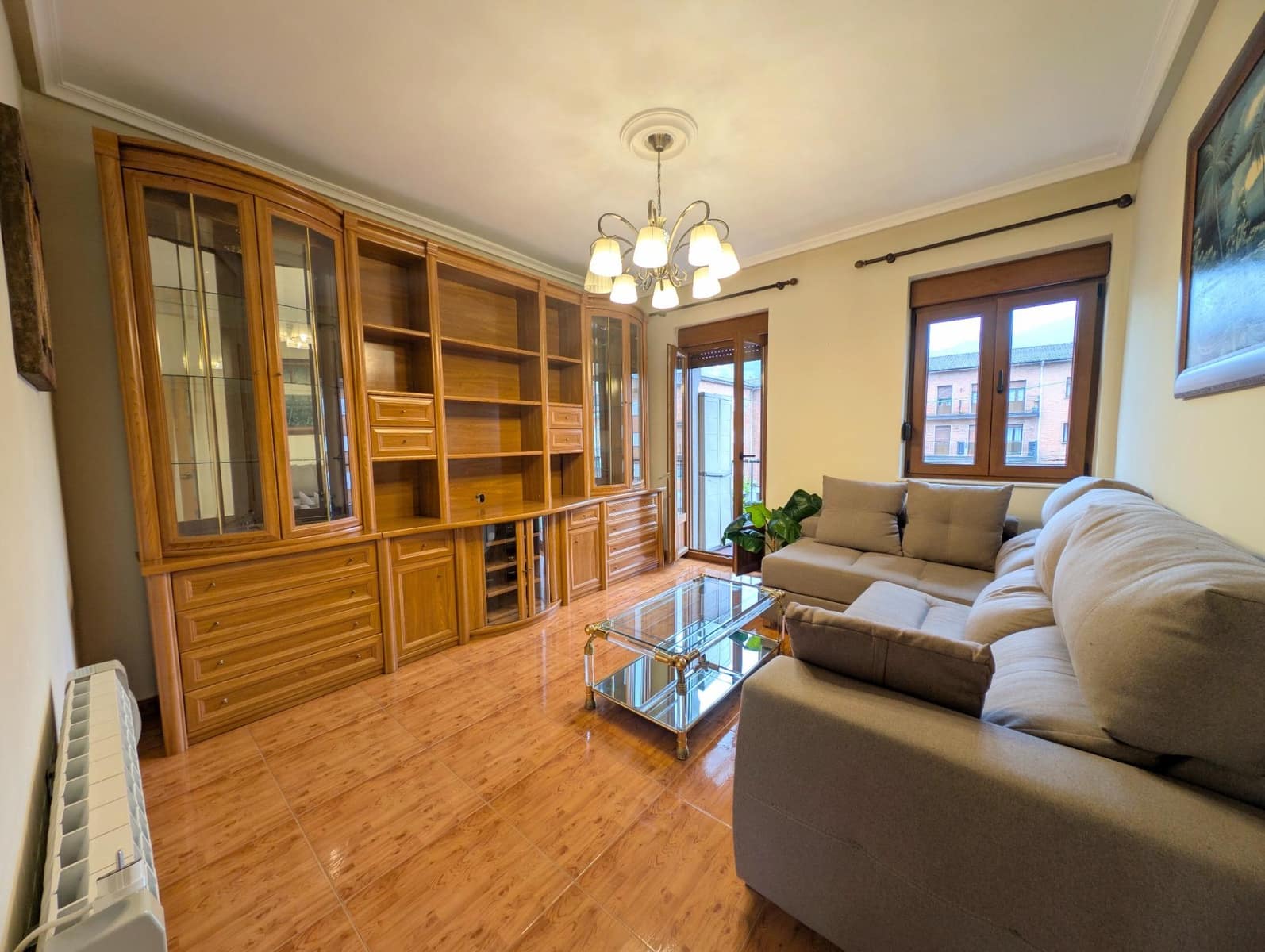 Piso de 3 habitaciones en San Martín del Rey Aurelio en venta - 74.000 € (Ref: 9839513)