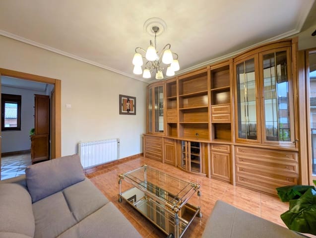 Piso de 3 habitaciones en San Martín del Rey Aurelio en venta - 74.000 € (Ref: 9839513)