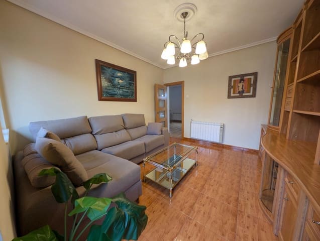Piso de 3 habitaciones en San Martín del Rey Aurelio en venta - 74.000 € (Ref: 9839513)