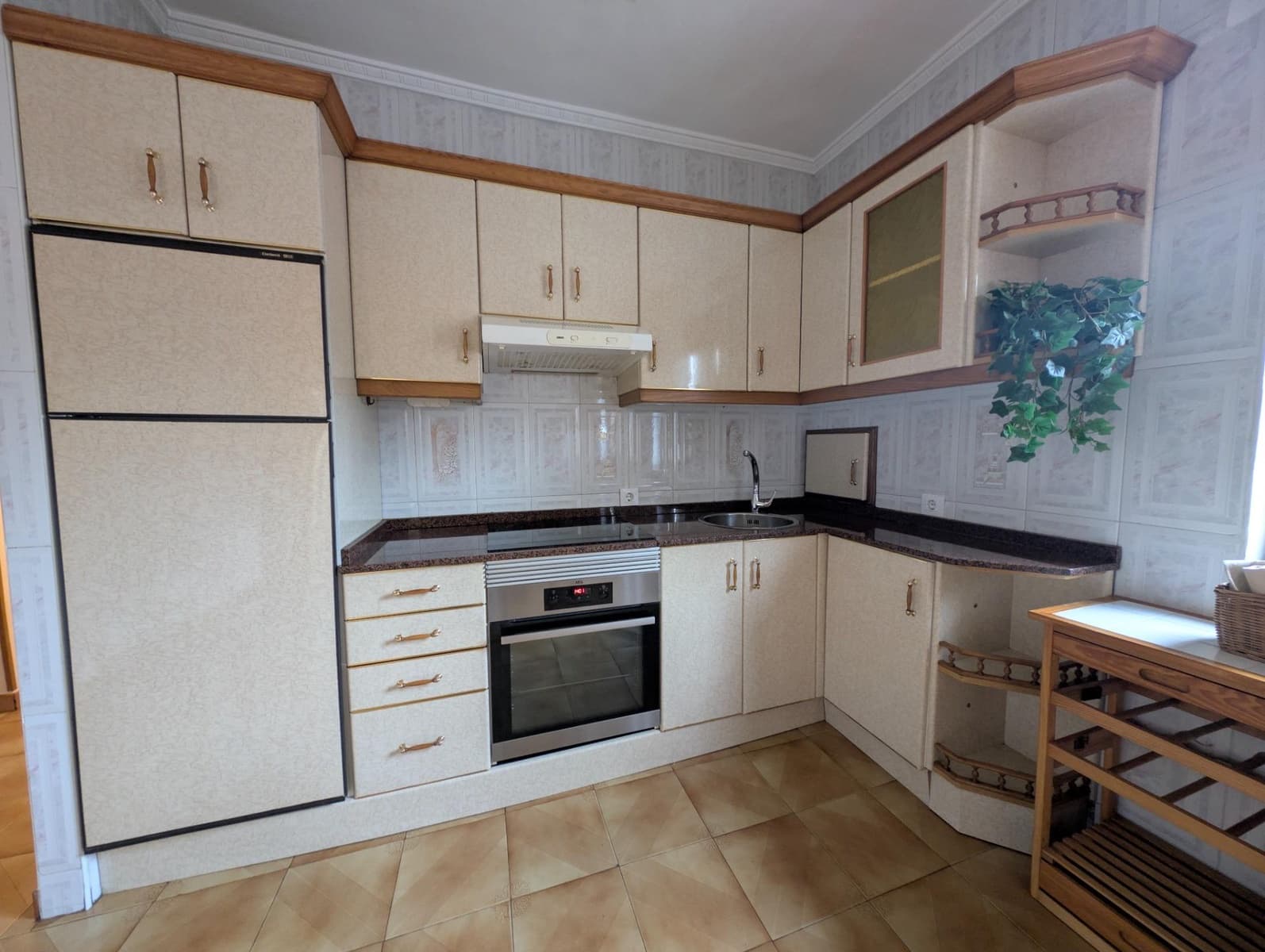 Piso de 3 habitaciones en San Martín del Rey Aurelio en venta - 74.000 € (Ref: 9839513)