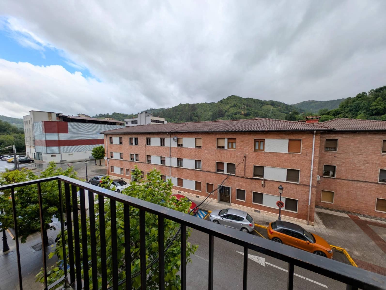 Piso de 3 habitaciones en San Martín del Rey Aurelio en venta - 74.000 € (Ref: 9839513)