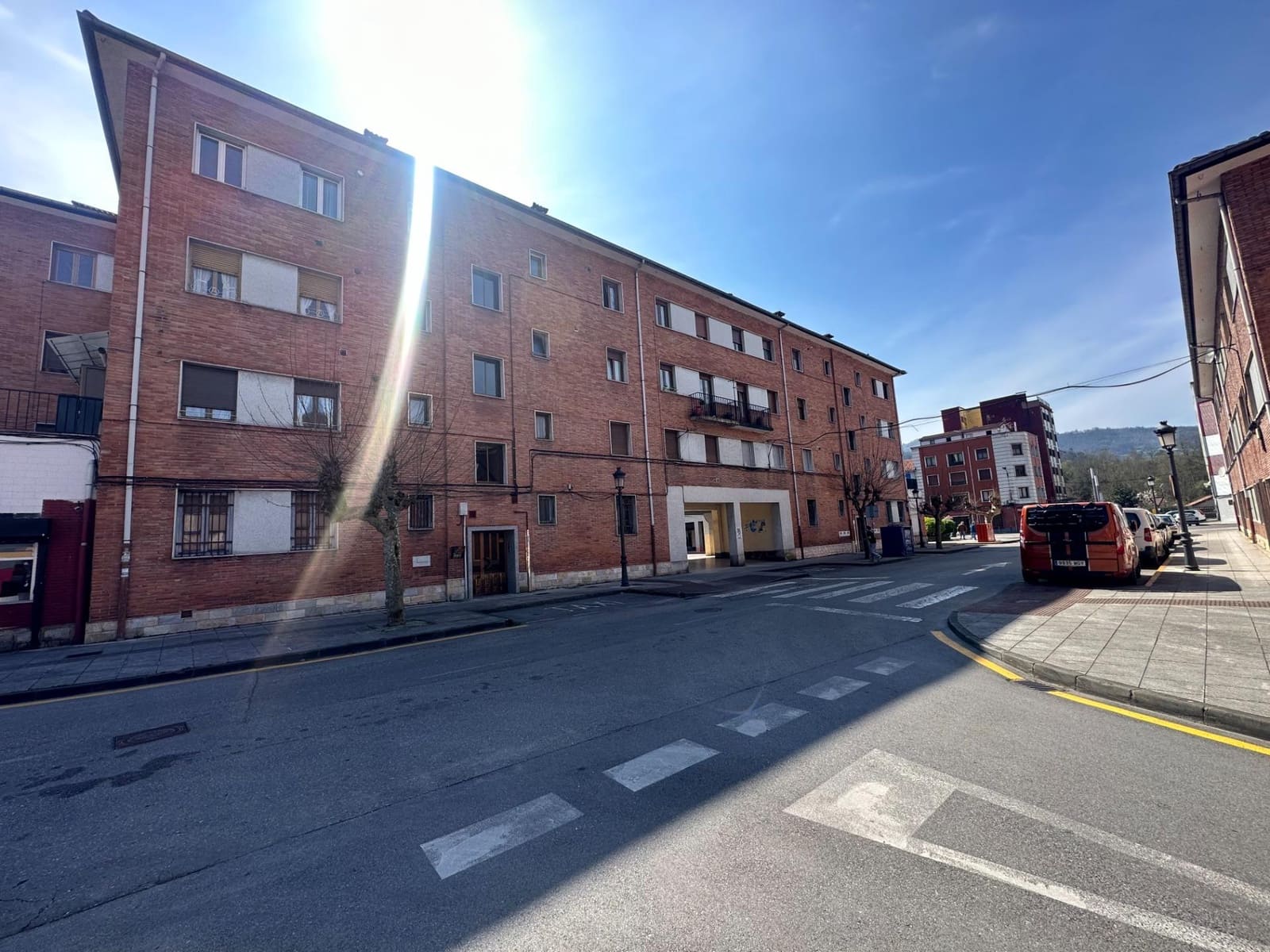 Piso de 3 habitaciones en San Martín del Rey Aurelio en venta - 74.000 € (Ref: 9839513)