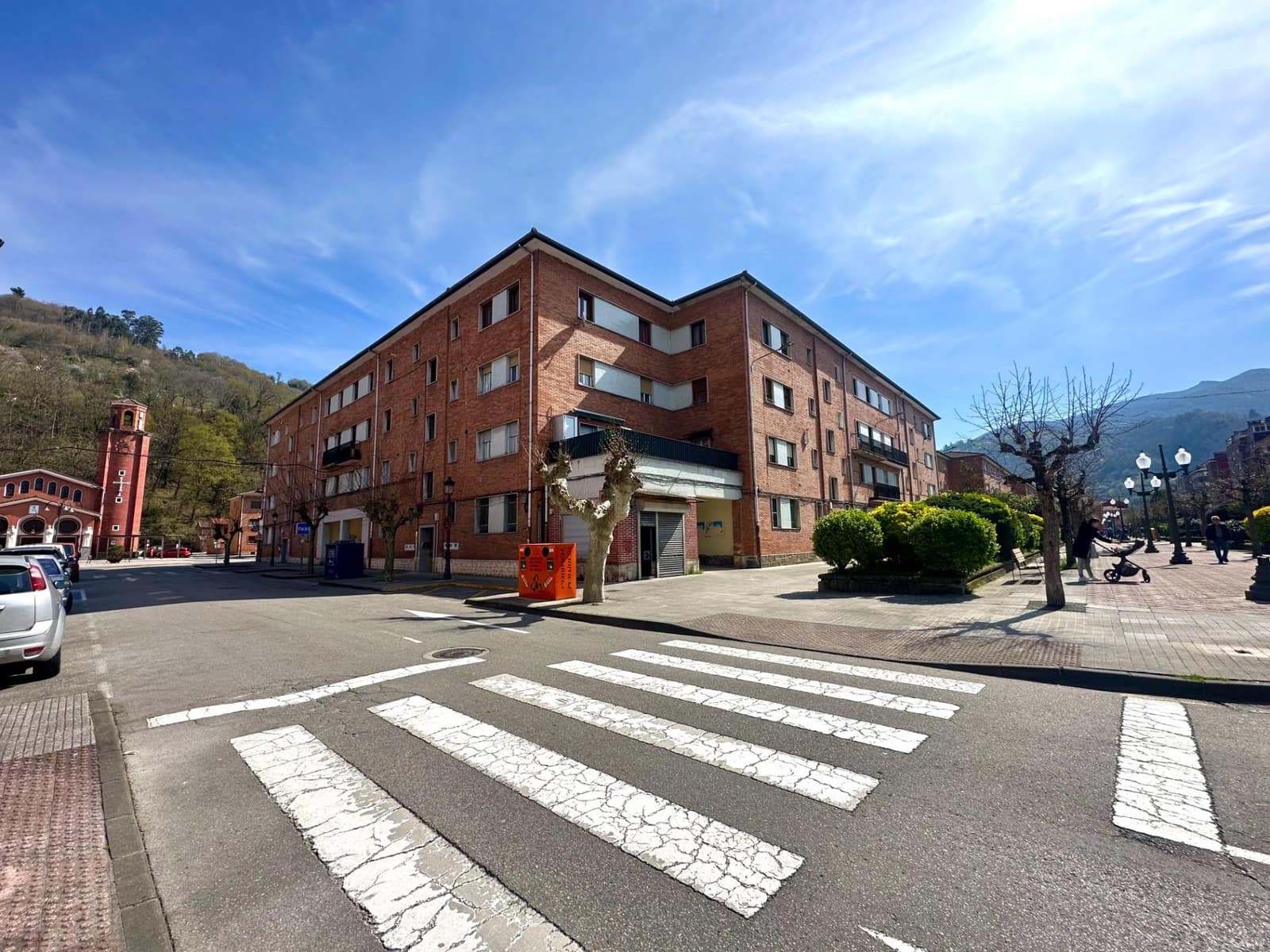 Piso de 3 habitaciones en San Martín del Rey Aurelio en venta - 74.000 € (Ref: 9839513)