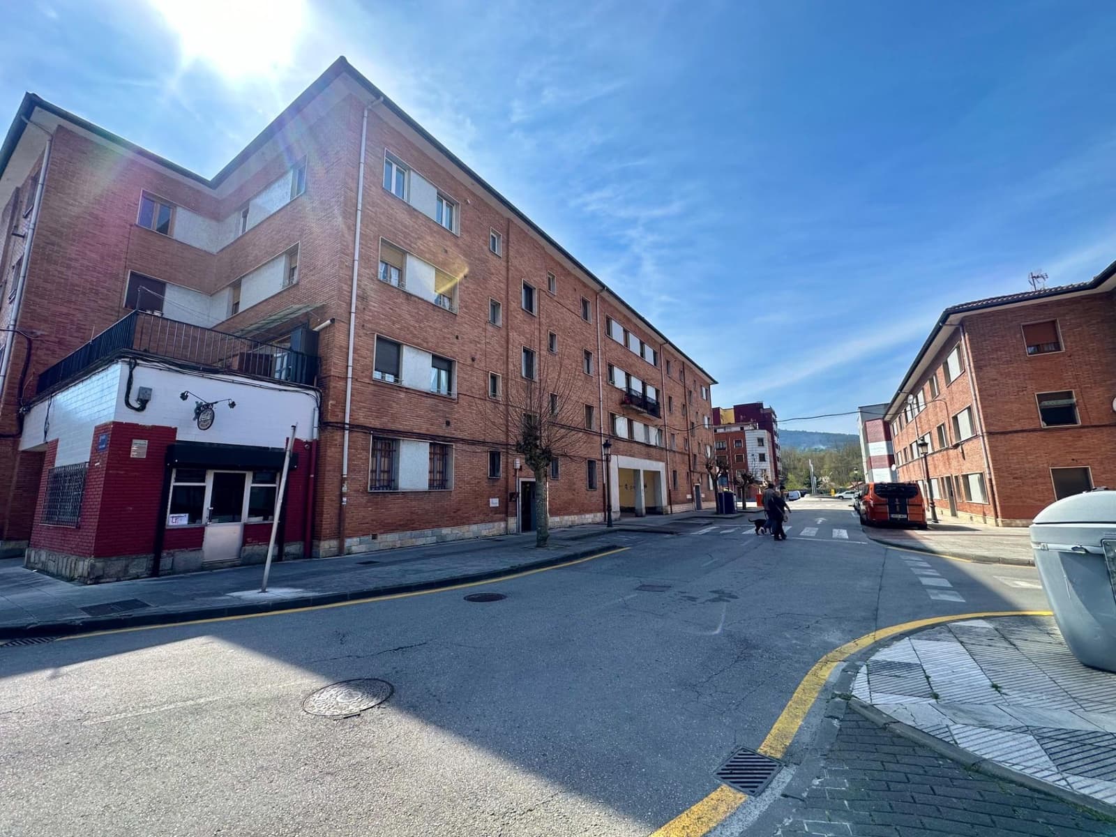 Piso de 3 habitaciones en San Martín del Rey Aurelio en venta - 74.000 € (Ref: 9839513)