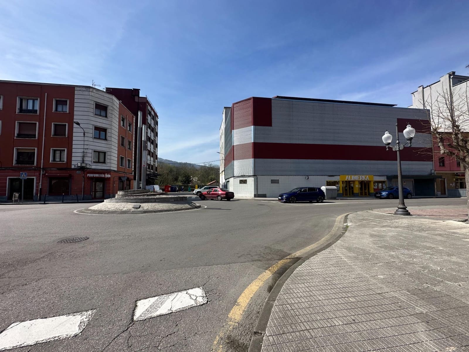 Piso de 3 habitaciones en San Martín del Rey Aurelio en venta - 74.000 € (Ref: 9839513)