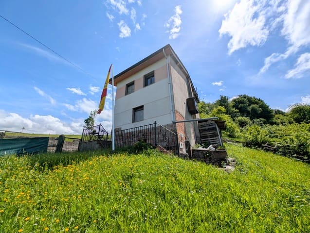 3 bedroom Villa for sale in Laviana with garage - € 159,000 (Ref: 9855673)
