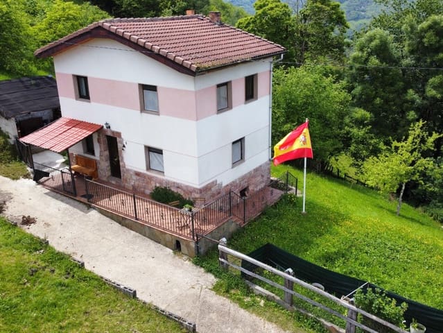 3 bedroom Villa for sale in Laviana with garage - € 159,000 (Ref: 9855673)