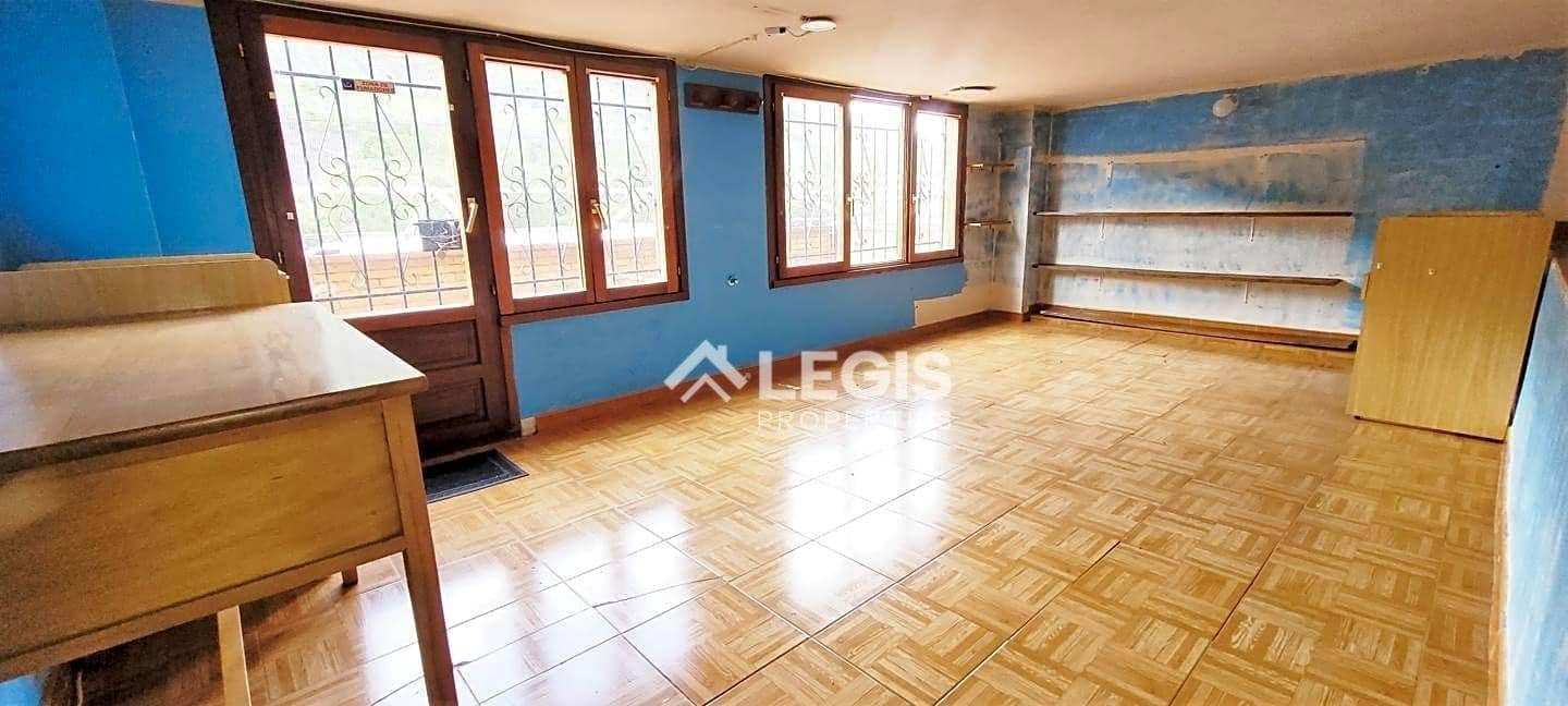 1 bedroom Commercial for sale in Aller - € 25,000 (Ref: 9860277)