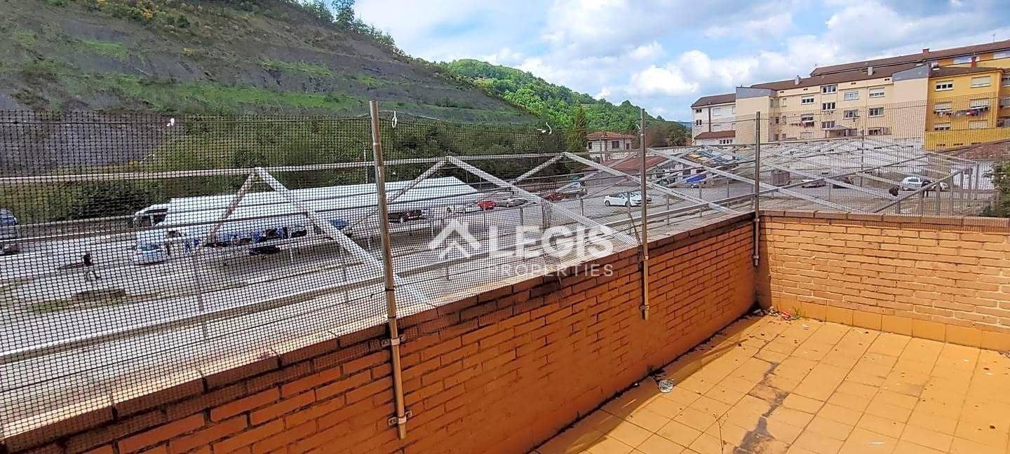 1 bedroom Commercial for sale in Aller - € 25,000 (Ref: 9860277)
