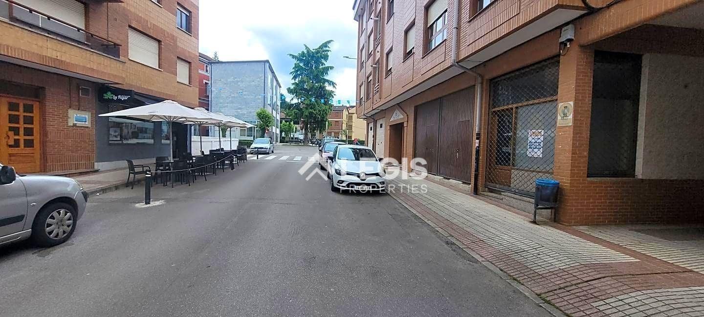 1 bedroom Commercial for sale in Aller - € 25,000 (Ref: 9860277)