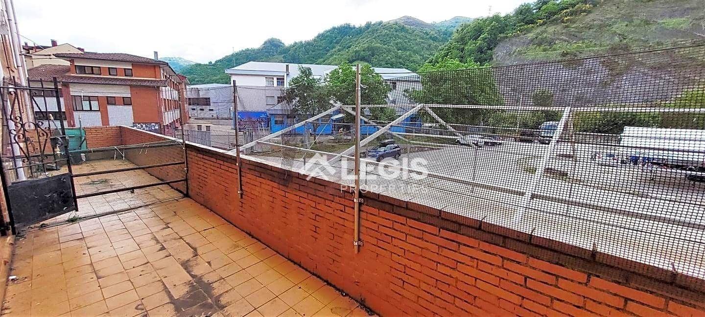 1 bedroom Commercial for sale in Aller - € 25,000 (Ref: 9860277)