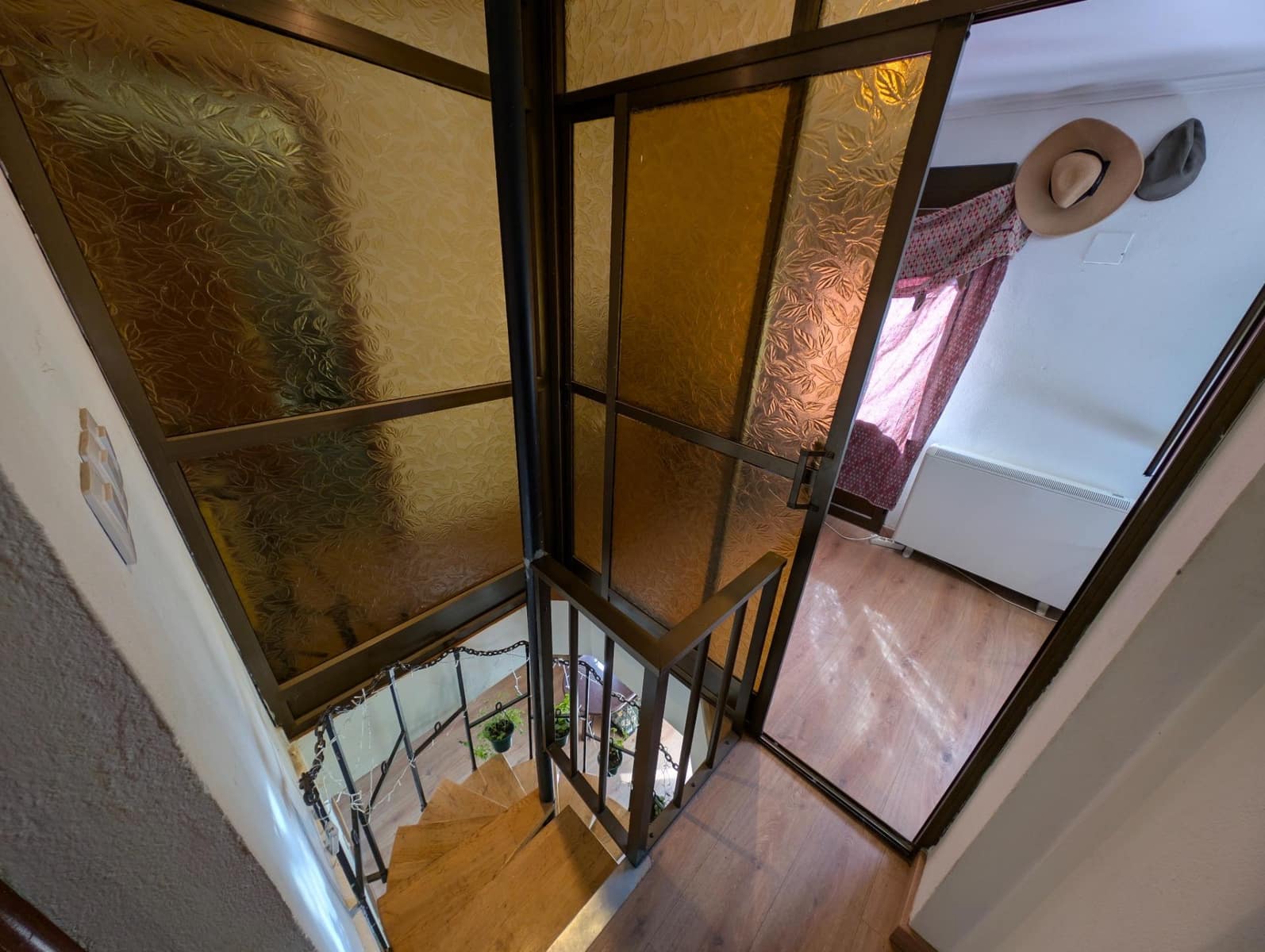 3 bedroom Villa for sale in Mieres with garage - € 120,000 (Ref: 9868807)