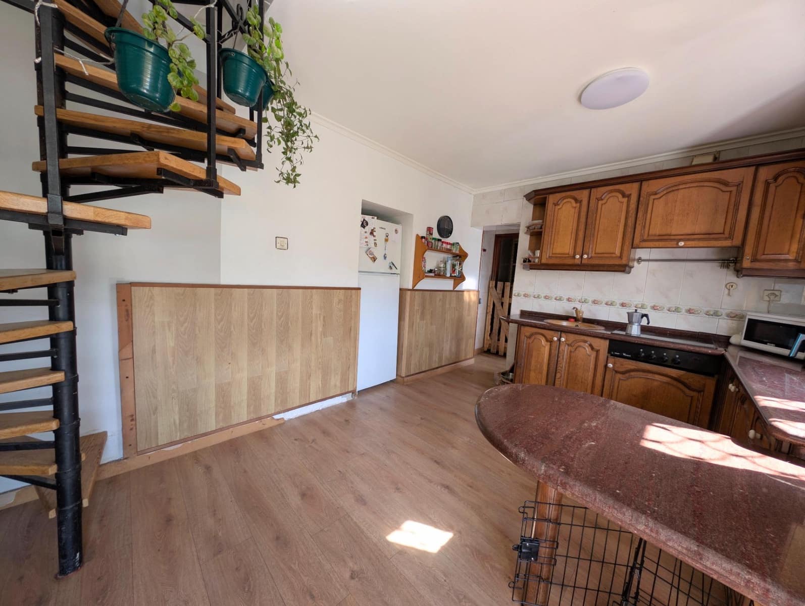 3 bedroom Villa for sale in Mieres with garage - € 120,000 (Ref: 9868807)