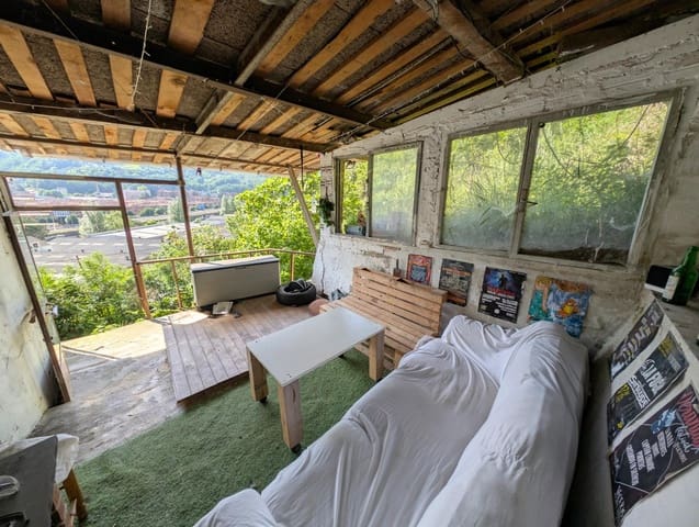 3 soveværelse Villa til salg i Mieres med garage - € 120.000 (Ref: 9868807)