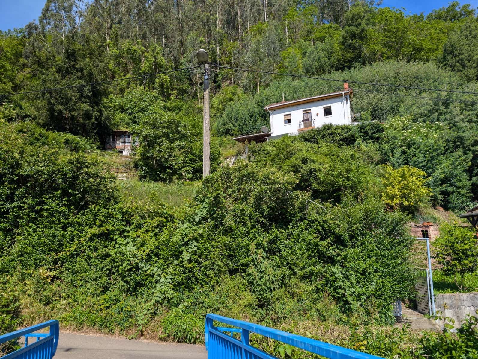 3 bedroom Villa for sale in Mieres with garage - € 120,000 (Ref: 9868807)