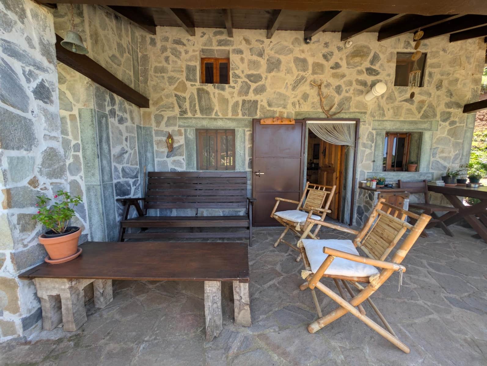 3 bedroom Villa for sale in Aller - € 86,000 (Ref: 9876616)