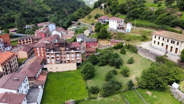 Villa for sale in Aller - € 60,000 (Ref: 9899029)