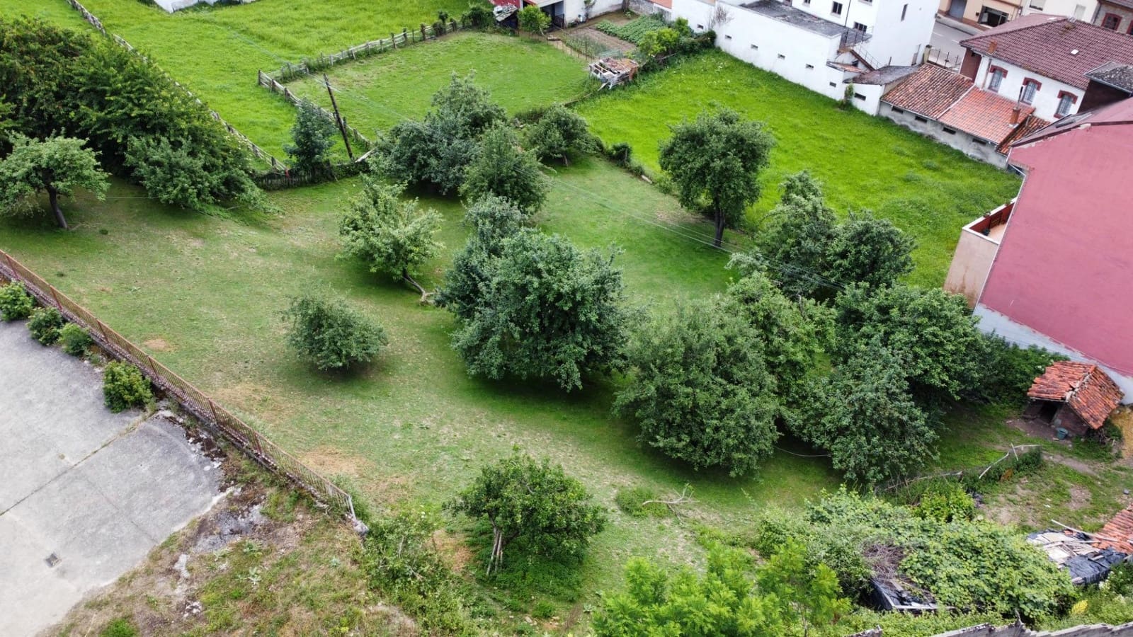 Villa for sale in Aller - € 60,000 (Ref: 9899029)