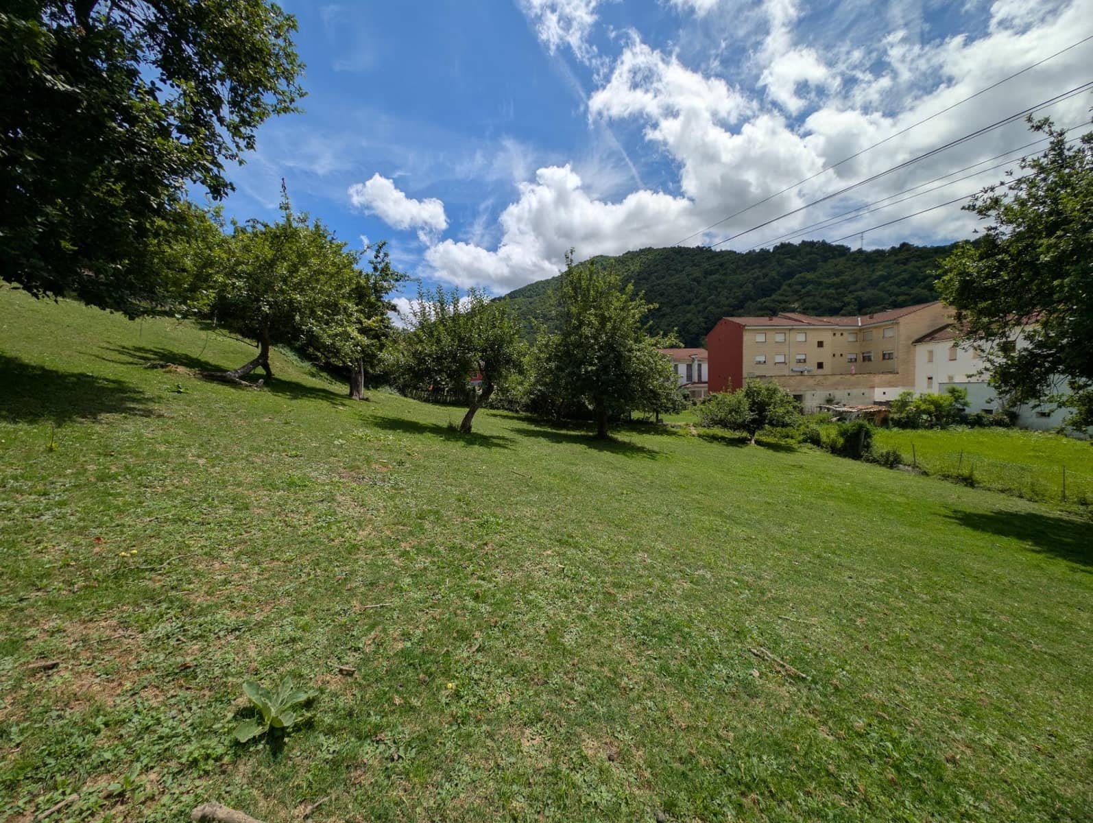 Villa for sale in Aller - € 60,000 (Ref: 9899029)
