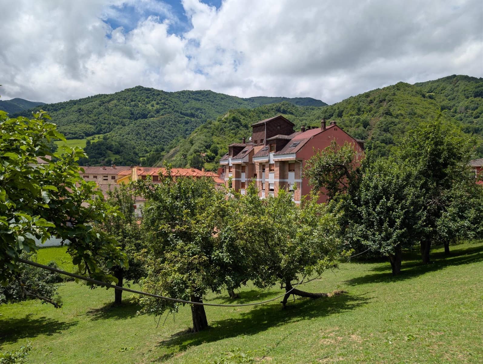Villa for sale in Aller - € 60,000 (Ref: 9899029)