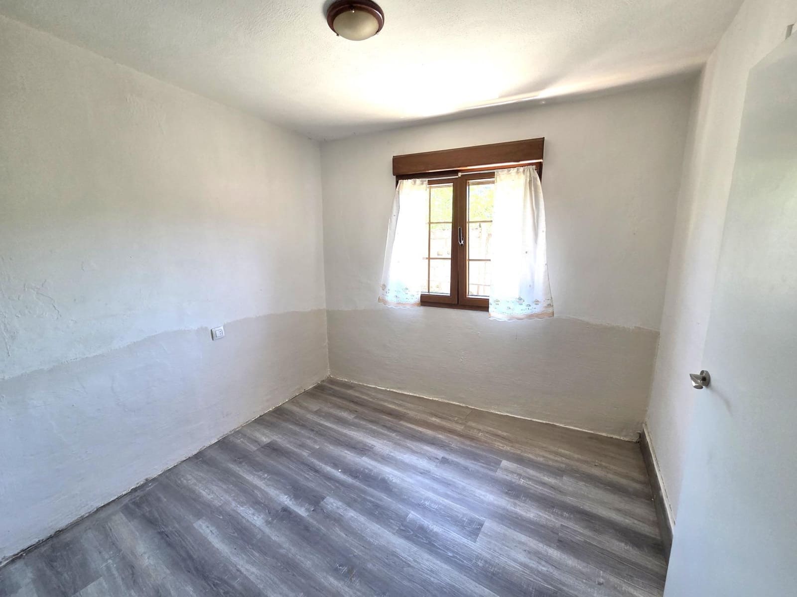 1 sovrum Villa till salu i Aller - 55 000 € (Ref: 9900231)