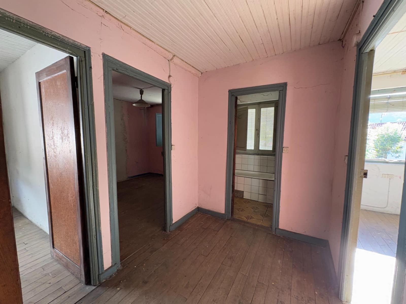 4 soverom Villa til salgs i Aller med garasje - € 55 000 (Ref: 9927625)