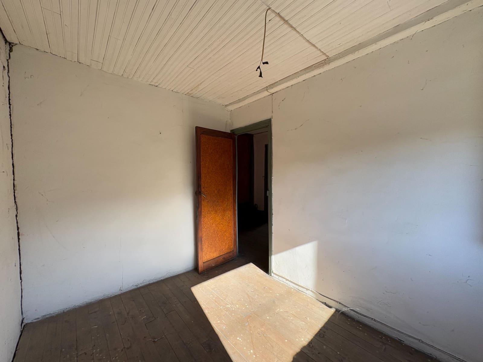 4 soverom Villa til salgs i Aller med garasje - € 55 000 (Ref: 9927625)