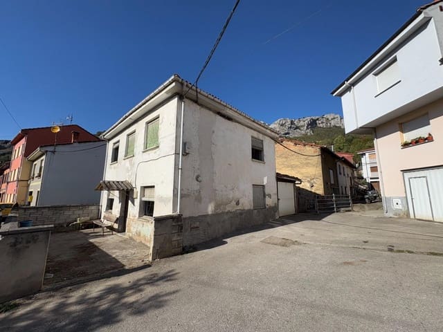 4 soveværelse Villa til salg i Aller med garage - € 55.000 (Ref: 9927625)