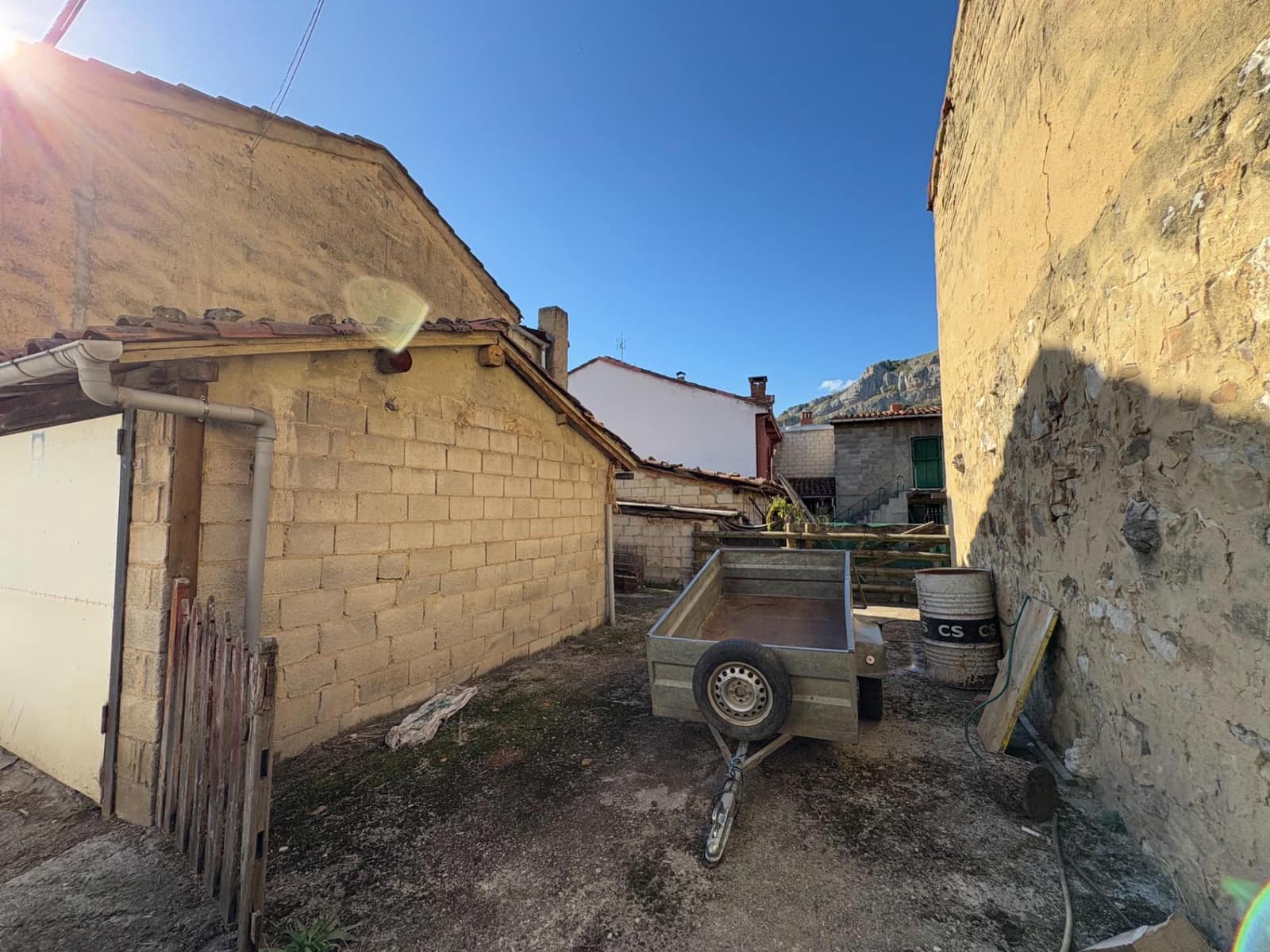 4 soverom Villa til salgs i Aller med garasje - € 55 000 (Ref: 9927625)