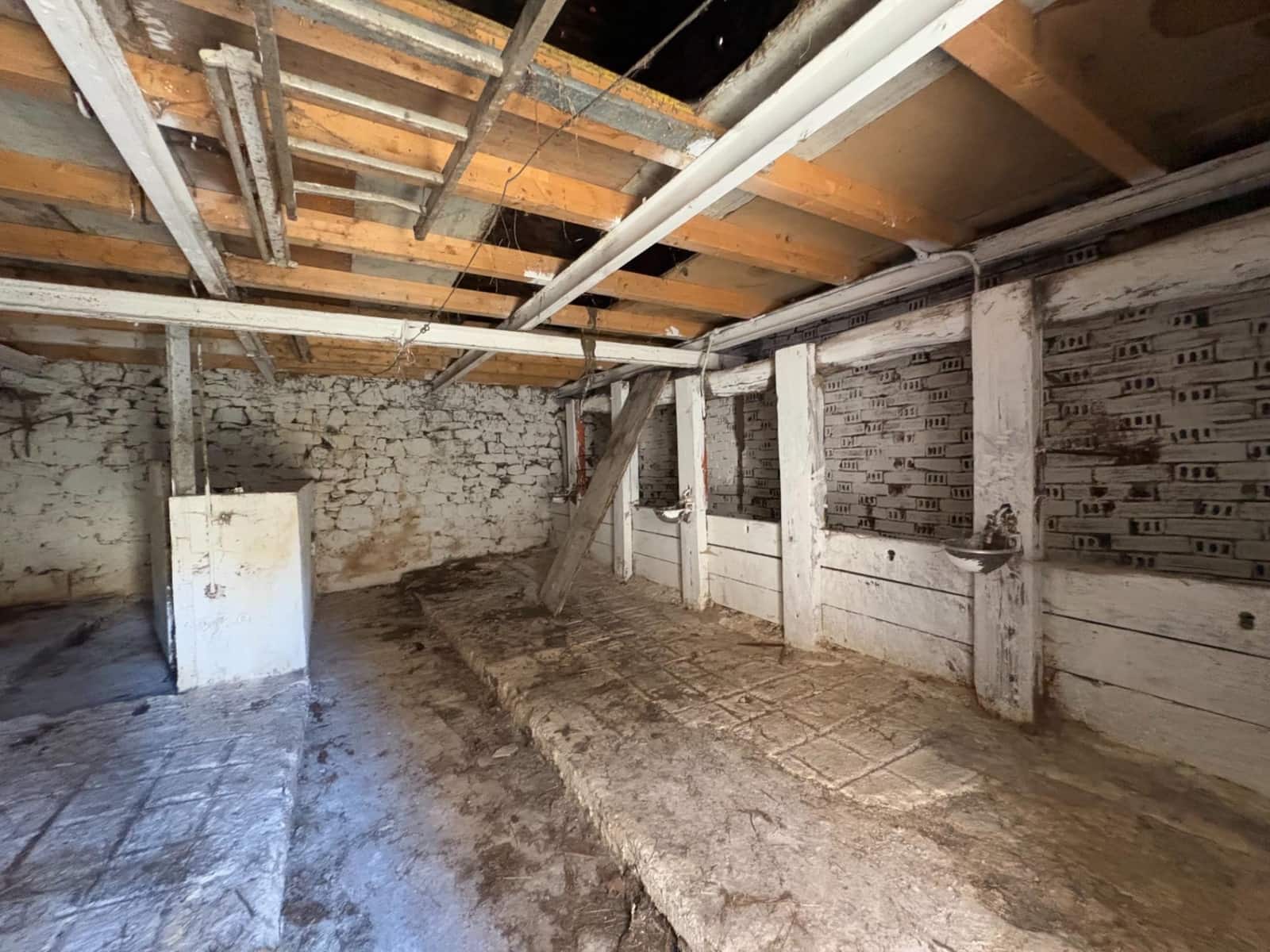 4 soverom Villa til salgs i Aller med garasje - € 55 000 (Ref: 9927625)