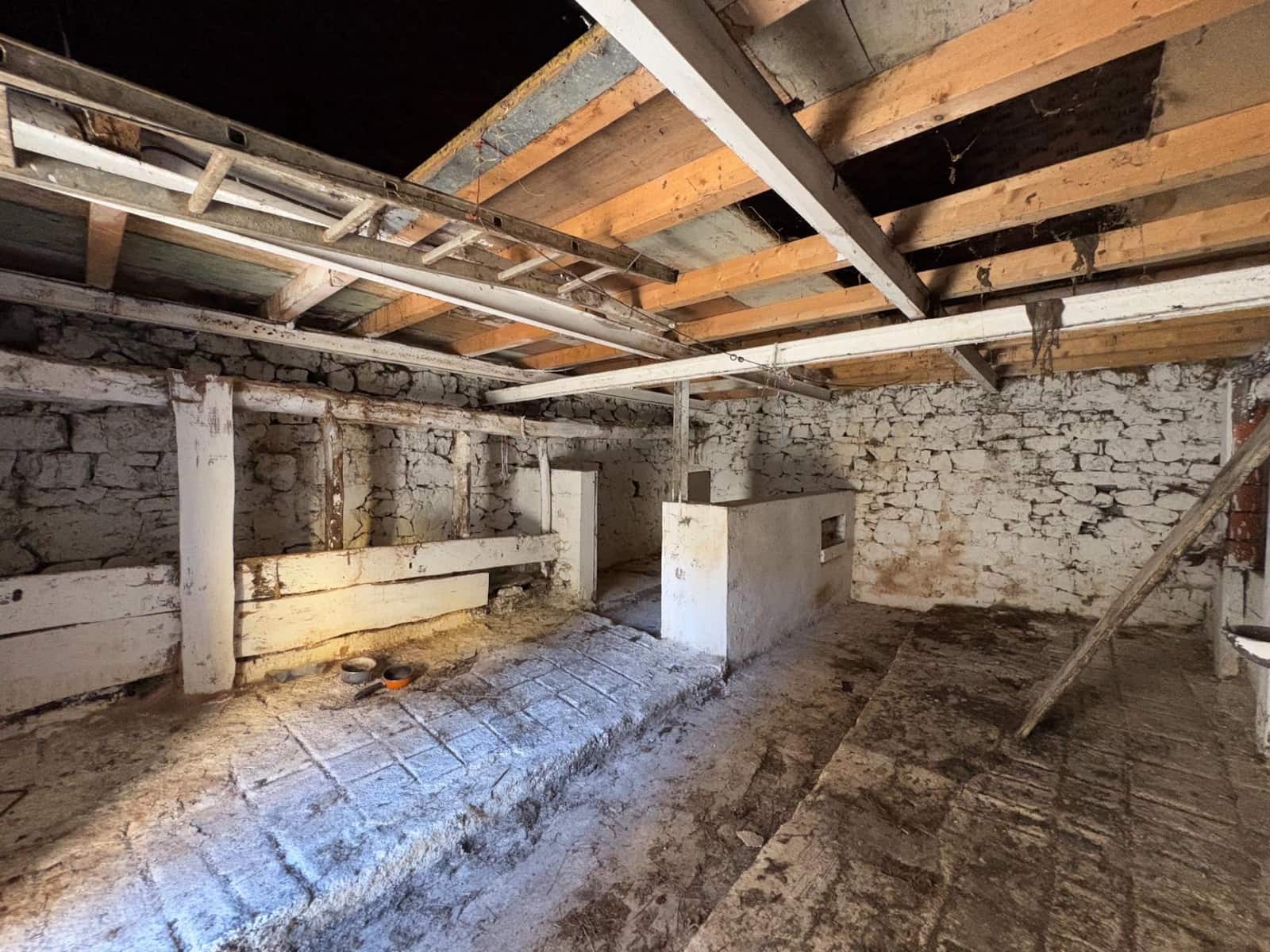 4 soverom Villa til salgs i Aller med garasje - € 55 000 (Ref: 9927625)