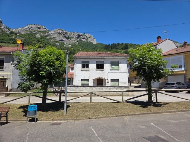 4 soveværelse Villa til salg i Aller med garage - € 55.000 (Ref: 9927625)