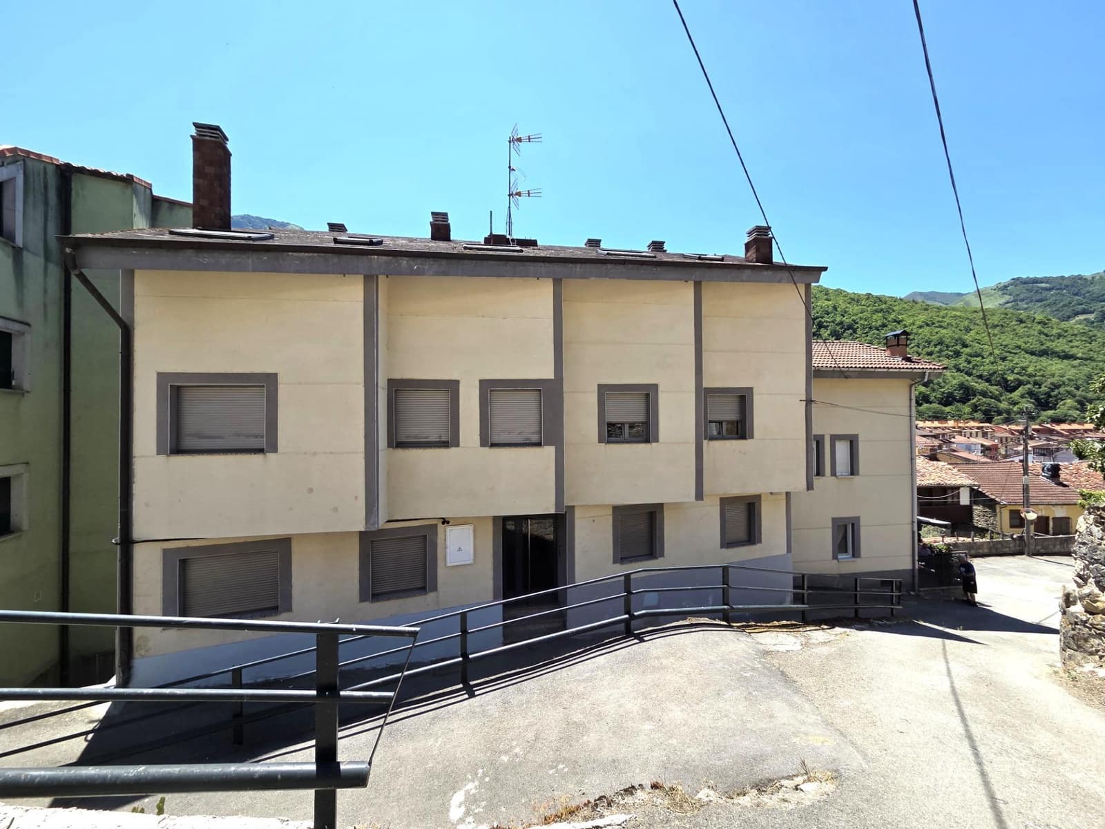 2 slaapkamer Appartement te koop in Aller - € 69.850 (Ref: 9943695)