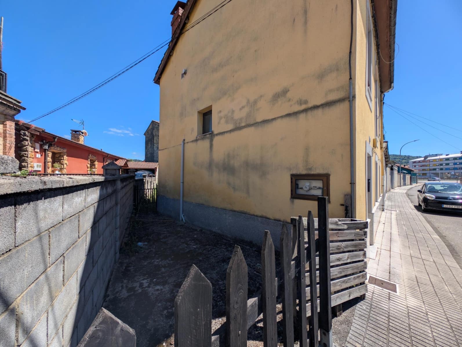 5 sovrum Villa till salu i Langreo - 50 000 € (Ref: 9949972)