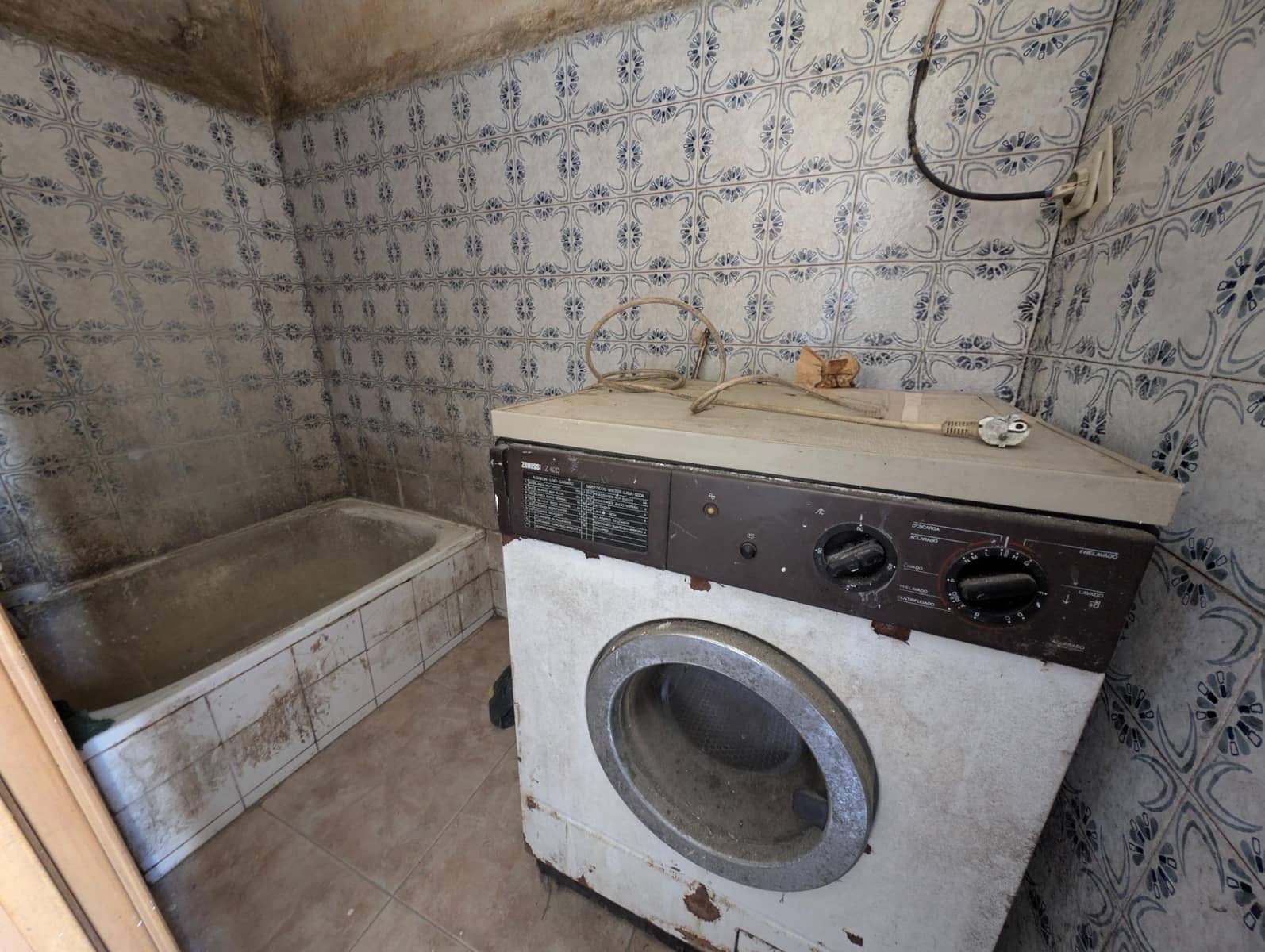 5 sovrum Villa till salu i Langreo - 50 000 € (Ref: 9949972)