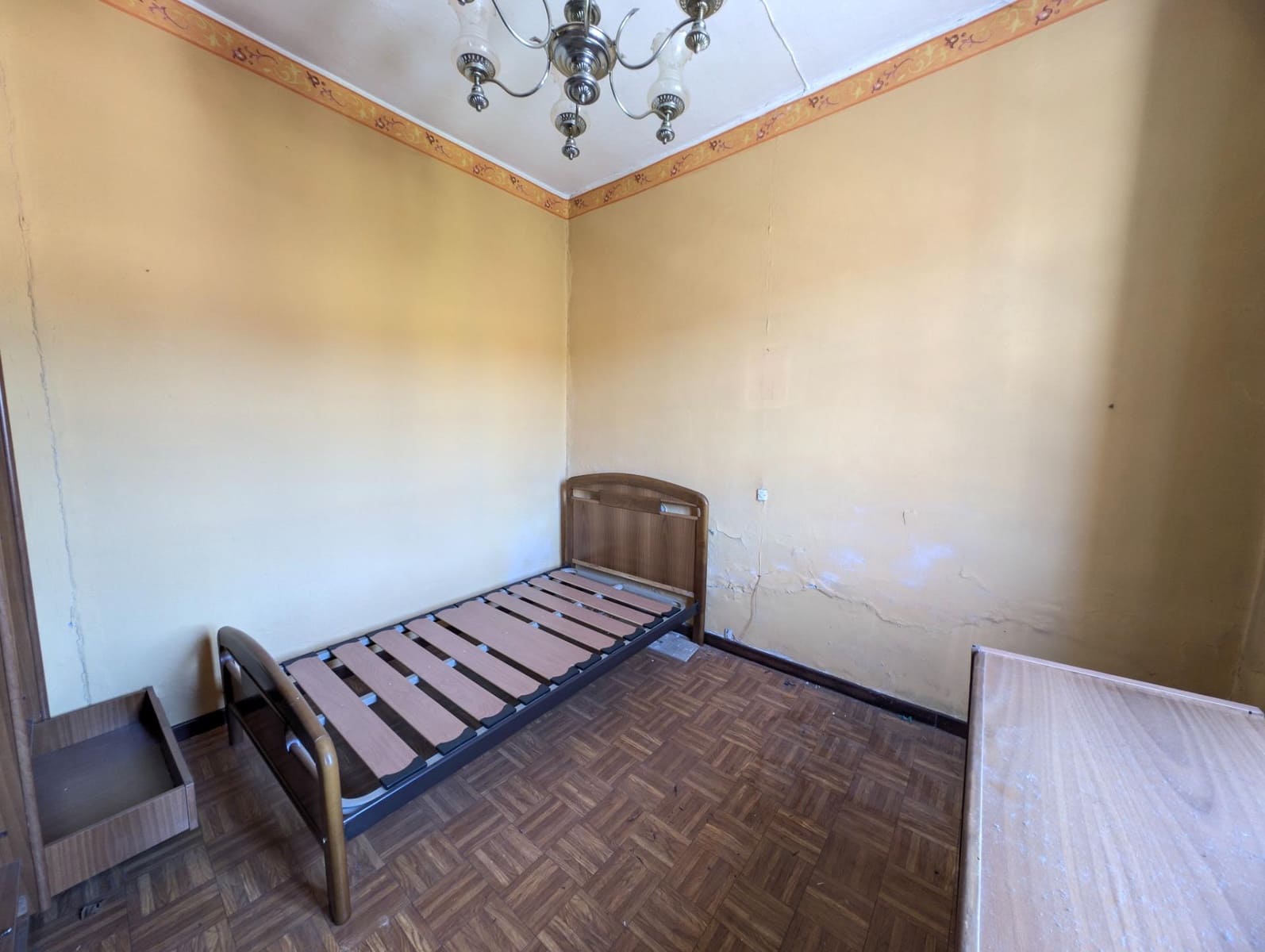 5 sovrum Villa till salu i Langreo - 50 000 € (Ref: 9949972)